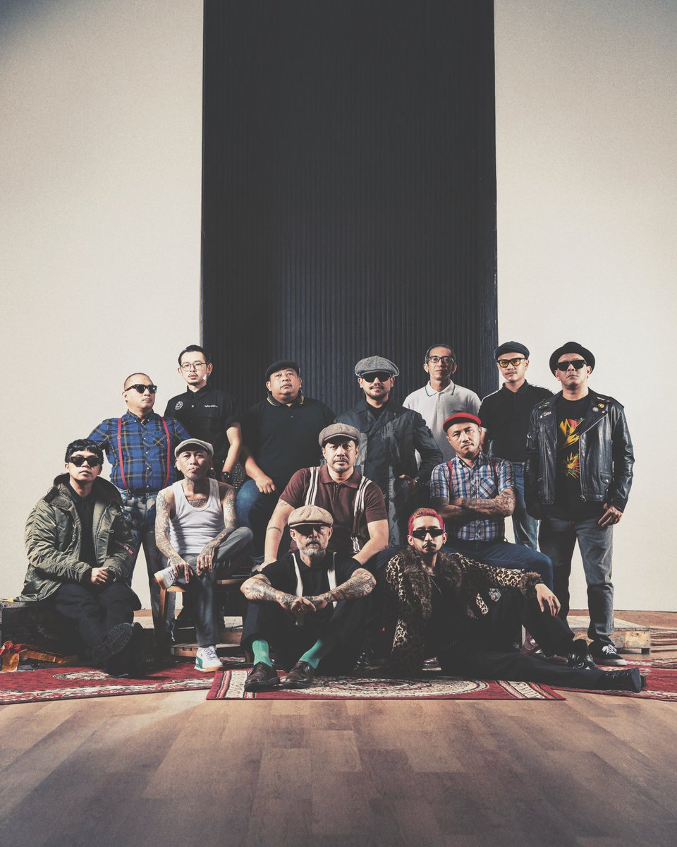 Sudah rilis, single kami "Lodse" bersama Rebellion Rose &amp; The Glad. 
Putarkan dab !