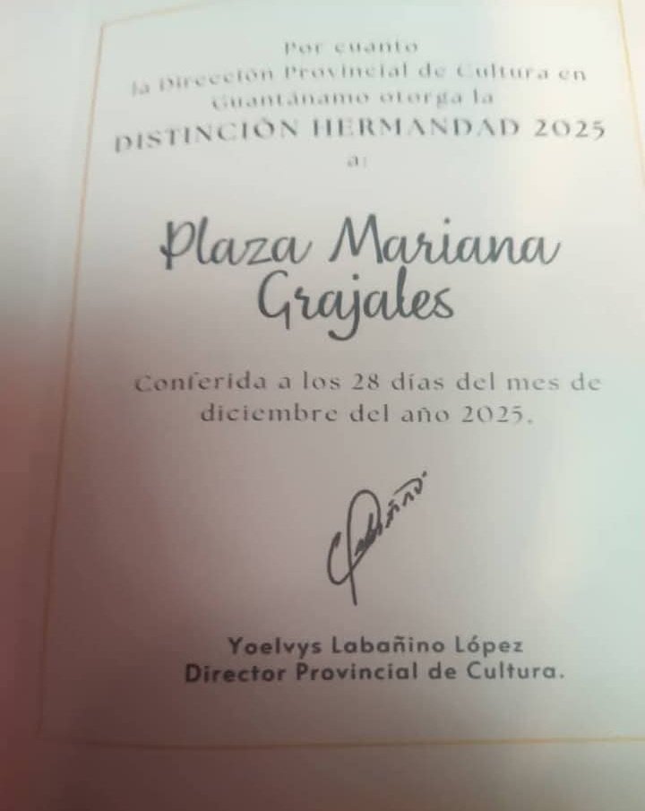 Recibe La Plaza de la Revolución Mariana Grajales Cuello la Distinción Hermandad, conferida por La Dirección Provincial de #CulturaGuantánamo, máximo reconocimiento otorgado por dicha institución a artistas, creadores, proyectos, agrupaciones y centros por sus aporte a la Cultura