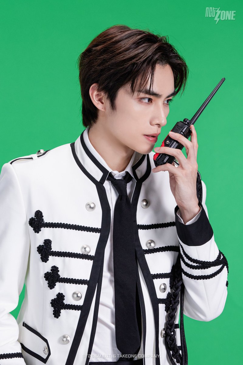 NCTZONEofficial's tweet photo. [📸] NCT ZONE WEEK : B2H!ND ZONE 

𝐖𝐇𝐈𝐓𝐄 𝐀𝐆𝐄𝐍𝐓, #XIAOJUN 💚

🎮Free download
App Store: https://t.co/7vaZYecO3s
Google Play: https://t.co/zJ91fZaCMw

#NCTZONE #엔시티존
#NCT_GAME_PROJECT
#NCT #NCT127 #NCTDREAM #WayV #NCTWISH https://t.co/9uLL2Jz1mS