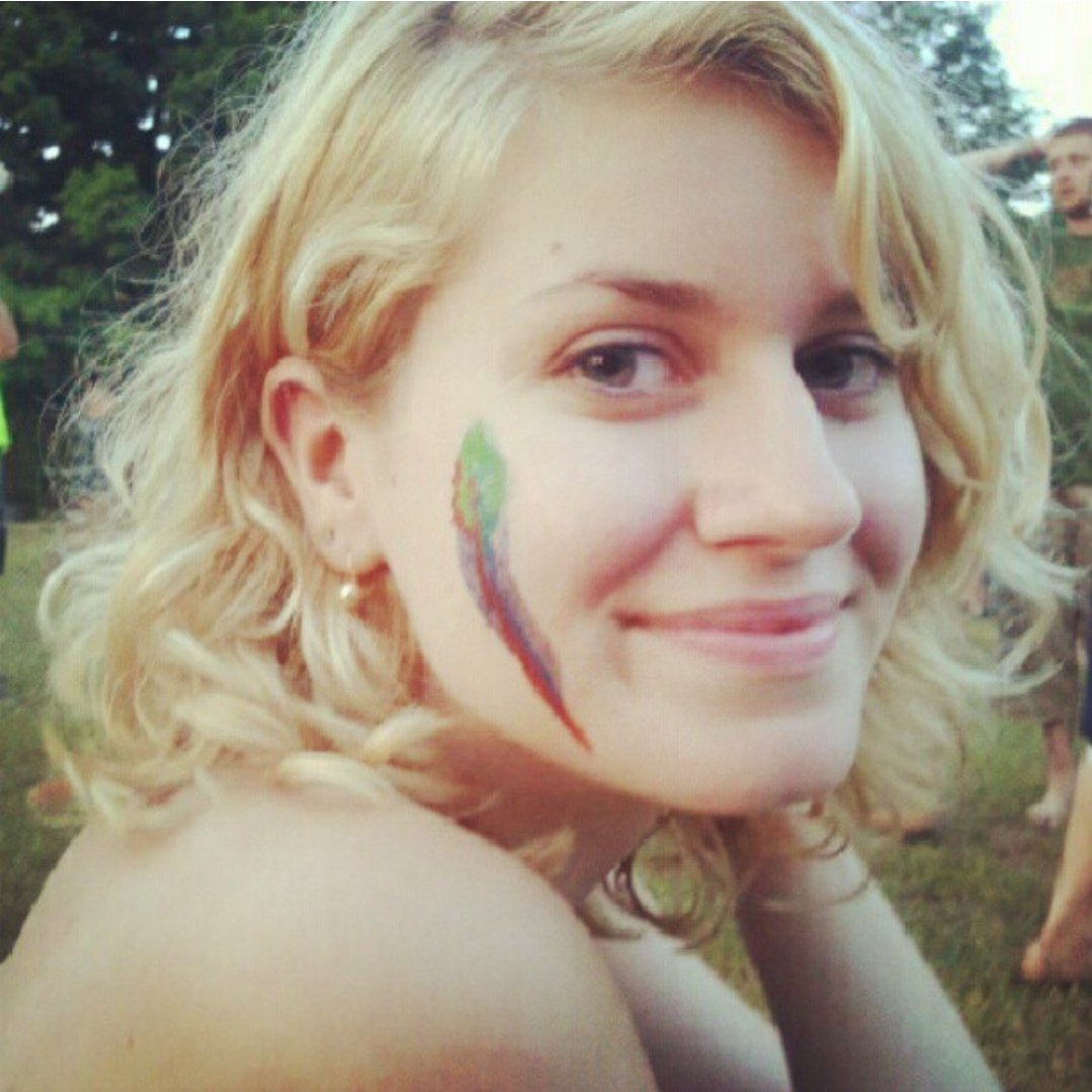 wiley__jean's tweet image. me at 19, me at 32 🥲