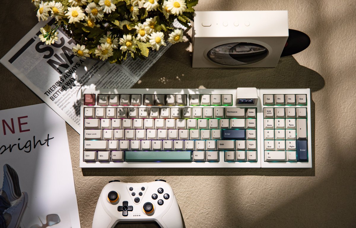 EpomakerK's tweet photo. Retro on the outside, smart on the inside. EPOMAKER RT98 — coming soon.
Now you can get VIP Reservation Card
https://t.co/CPlHzPkQGs
#RT98 #Epomaker #MechanicalKeyboard #RetroKeyboard #MiniTVDisplay https://t.co/dDND5TSa67