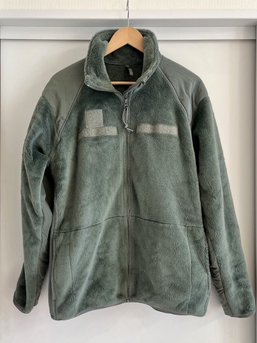 ECWCS GEN3 LEVEL3 げっとー

ポーラテックが想像を上回る暖かさで驚きっ
そして古ミリカジばかりおじさんからするとその軽さにまた驚きっ

ちょいとコンビニ行く時にちょうど良っ 