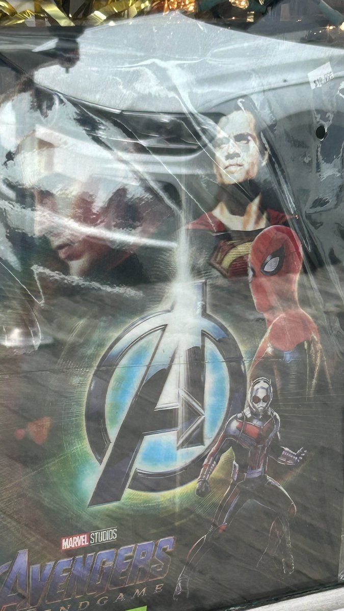 ghosthoffa's tweet image. Saw this amazing avengers endgame lenticular poster in Old Sac… stopped me in my tracks