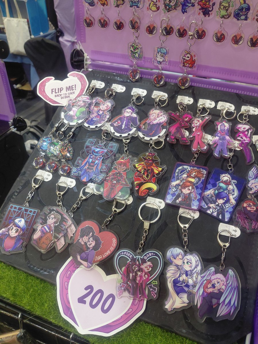 The Vox, Corbeau, and Alastor charms were sold out yesterday but I just got them restocked for Day 3! 

Thank you <a href="/Mozaiku_Prints/">Mozaiku Prints ✨</a> 🥺🥺🥺