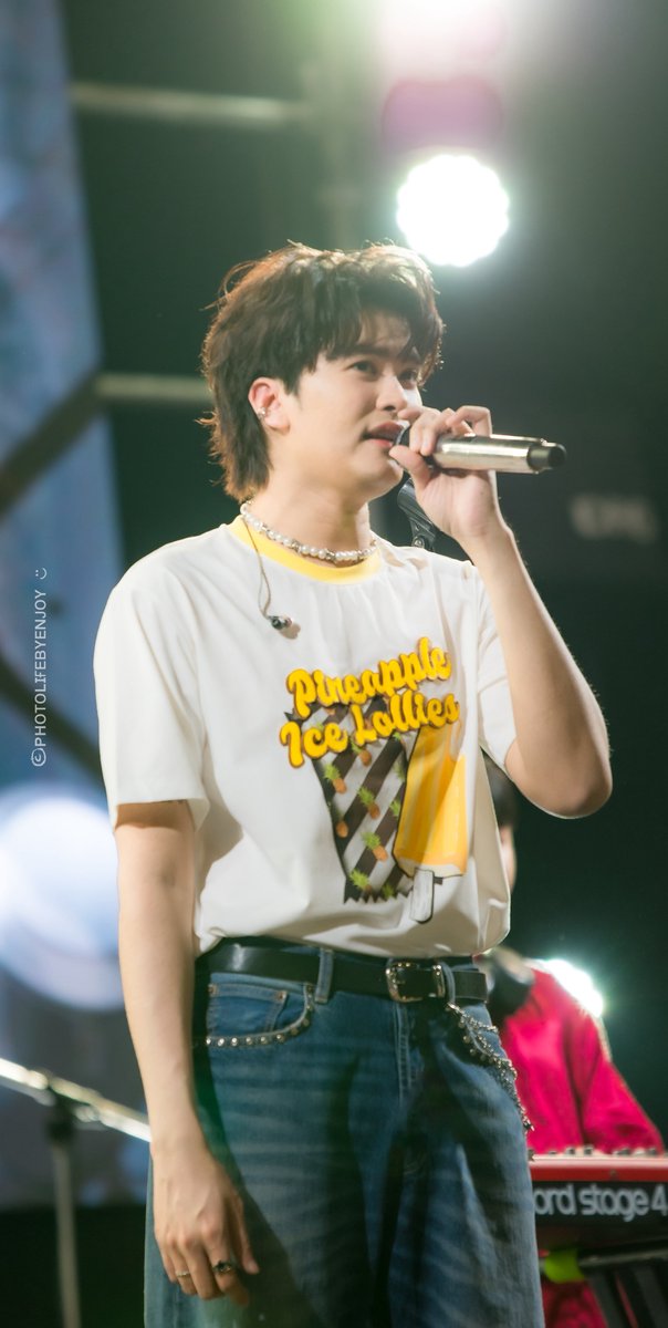 2523Janny's tweet image. _ประโยคที่ได้ไปต่อในปี2026 สำหรับใจ “ผมนนท์ธนนท์รักพวกคุณสุดหัวใจ” 🫶🏻🤍🤏🏼🥹

29.12.2025 | Samyan Mitrtown
#ลานนมสามย่าน2025xNONTTANONT
#NONTTANONT
#photolifebyenjoy รักมากๆน๊า