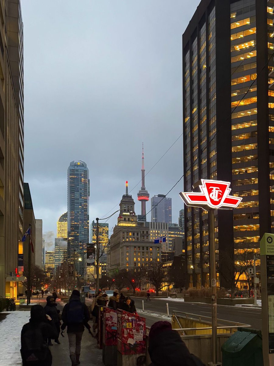 claaaire's tweet image. Your soul needs Toronto, not Dubai