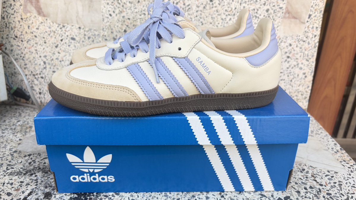 SweetyNTP's tweet image. น้องน่ารักไม่ไหววว 🎀 Adidas Samba สีพิเศษ Cream/Purple ของใหม่แกะกล่อง มือ 1 เลยค่ะ ทรงสวย แมตช์ชุดง่ายมาก สีนี้ฮิตสุดๆ
👟 Size 24 cm (38.5)
💰 ราคาเท 2,500 บาท (คุ้มกว่านี้ไม่มีแล้ว!)
📦 พร้อมส่ง/นัดรับ...
ทัก DM ขอดูรูปเพิ่มเติมได้น้า 💌
#AdidasSamba #รองเท้ามือหนึ่ง