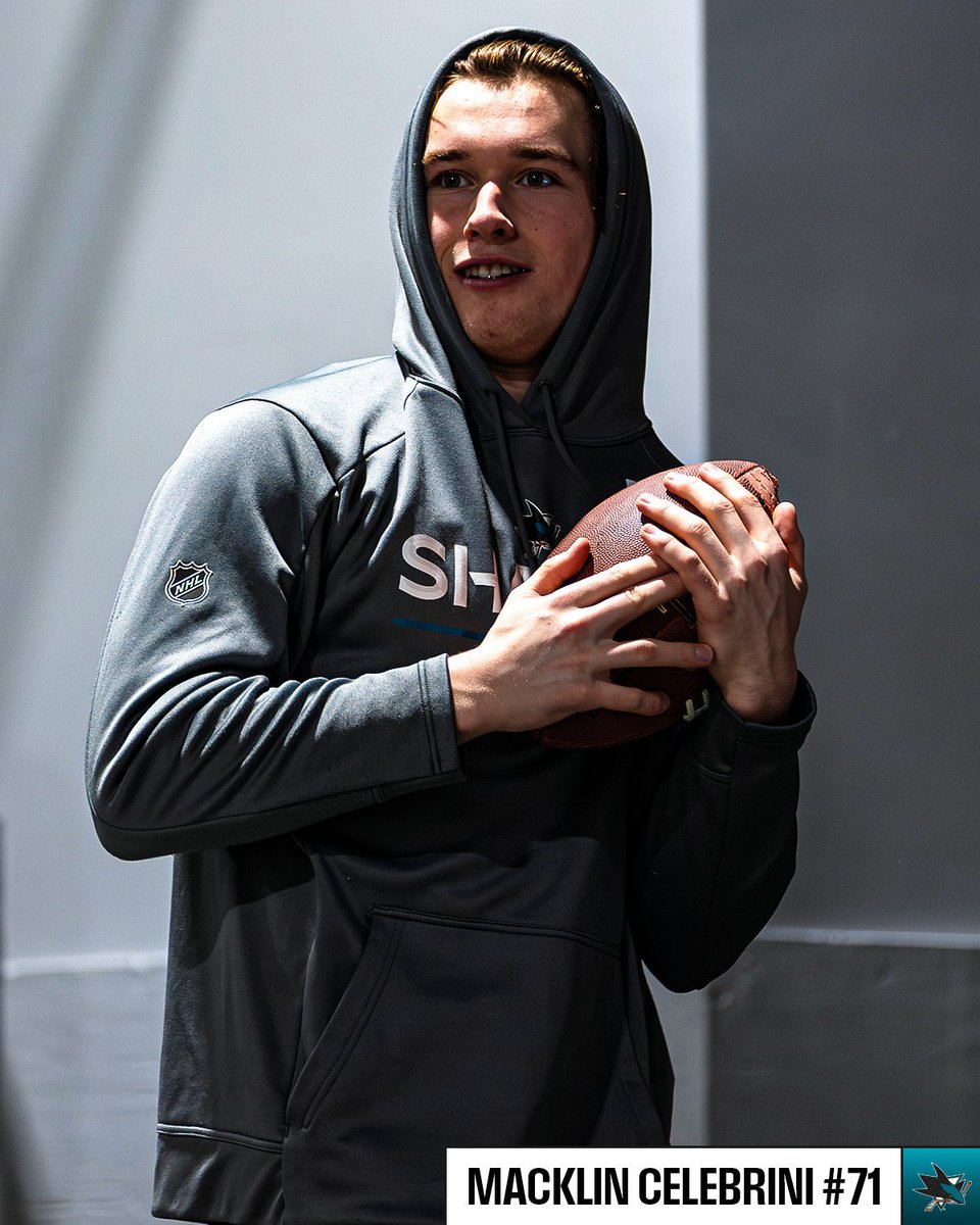 sharksmilebrini's tweet image. MACK TOOTH GAP NATION RAISE UP