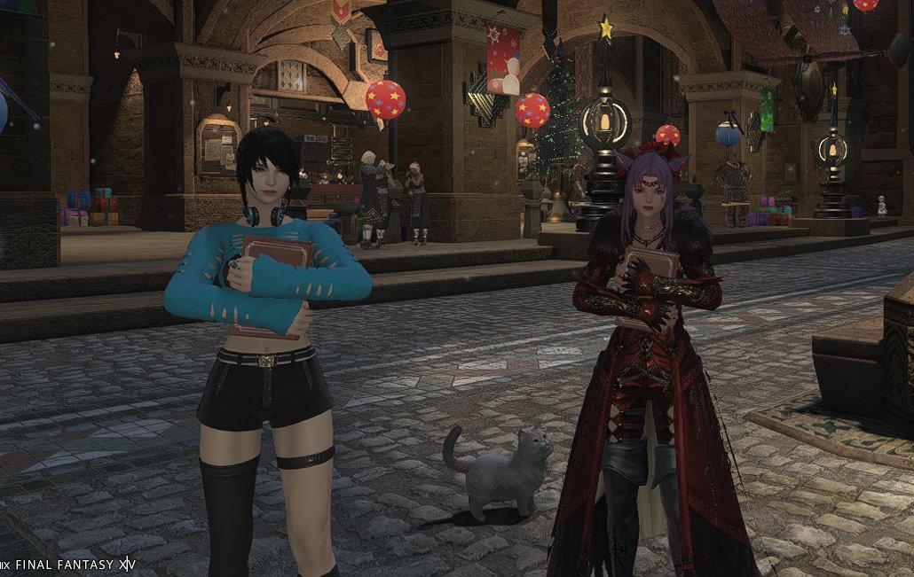 SrinityFF's tweet image. Kibbles and Kai surfing through pvp for the new adorable emote. I just remembered today about the reaper outfit from Dawntrail and made a new glam to include it. 😸
#miqote #hyur #FFXIV #friends #Dawntrail