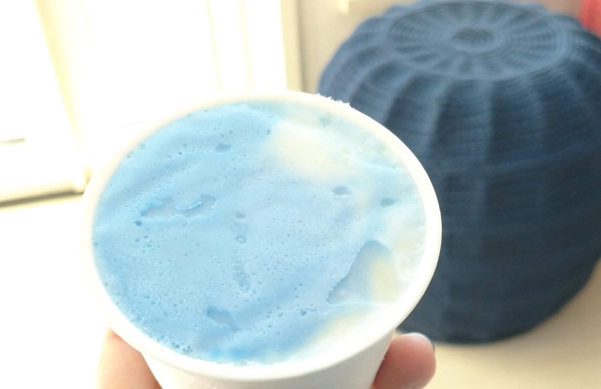 双「『気になるアイスの店』さんは、『なぜか不動産屋さんにあるアイス屋さん』なんだ」
美「ポポージェラートやラプラスジェラート……他にも沢山のアイスが売っているぞ」
#今日の双葉君と美里君
#ましろ君も一緒
#ねんどろいどどーる