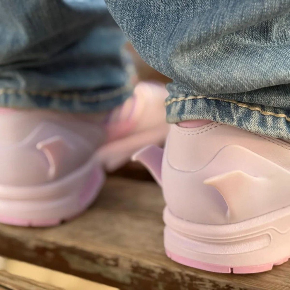 adidas x Pokémon ZX8000 “Mewtwo”が発売予定 ［KI5326］【アディダス