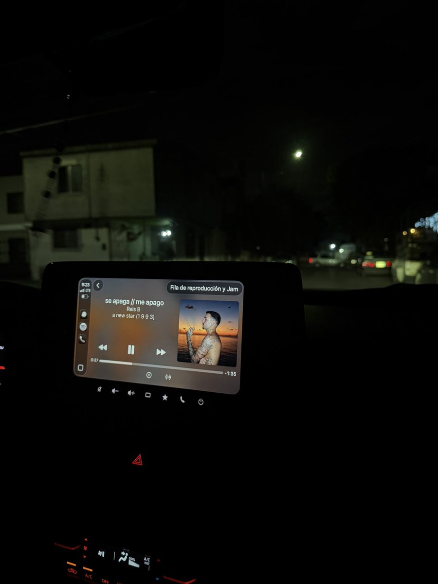 Arizpe_bb's tweet photo. Escuchar Rels b de noche y en el carro siempre será mi lugar seguro https://t.co/Uw81FnkWu1