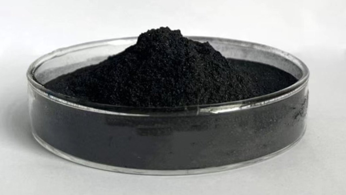 GZliguan's tweet image. Did you know? Graphite powder is the key anode material in Li-ion batteries!
With booming EV &amp;amp; energy storage demand, graphite needs are soaring. As a leading supplier, China's high-purity graphite powder boosts battery density and range.#GraphitePowder#LithiumBattery #EV #新能源