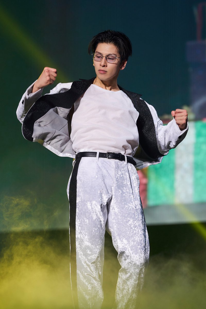 THE RAMPAGE 長谷川慎 フリスビー 長谷川慎（THE RAMPAGE from EXILE TRIBE） - THE RAMPAGE「FEARS」MV