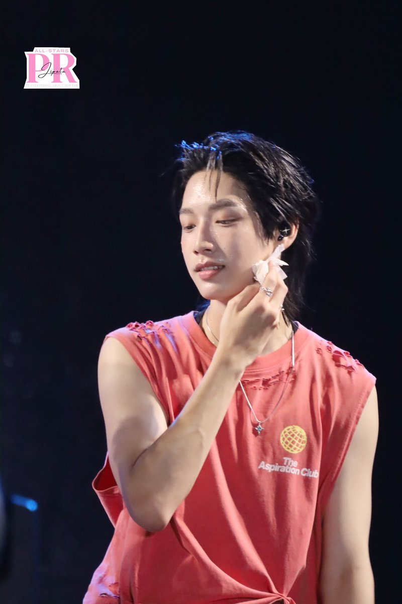 prjipata's tweet image. "จั๋ง - ธีร์" "เน็กซ์ - ณัฐกิตต์" " วง #BUSbecauseofyouishine ในงาน “PATTAYA COUNTDOWN 2026 MONOMAX”

#PattayaCountdown2026xBUS 
#PattayaCountdown2026Monomax
#PattayaCountdown2026 
#พัทยาเคานต์ดาวน์ #Pattaya 
#Monomax #Mono29 #Peepshare
#JUNGT #NEXnattakit