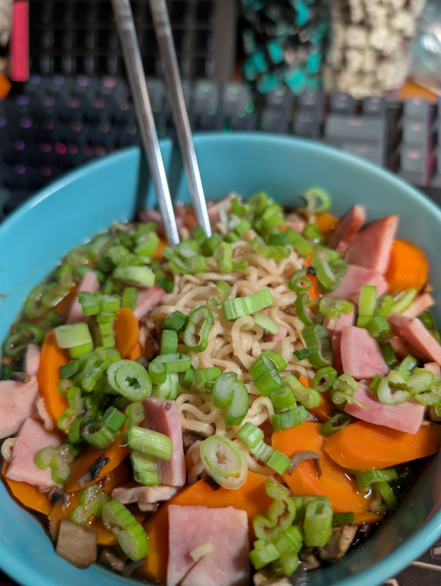 Dappersaurus tweet media