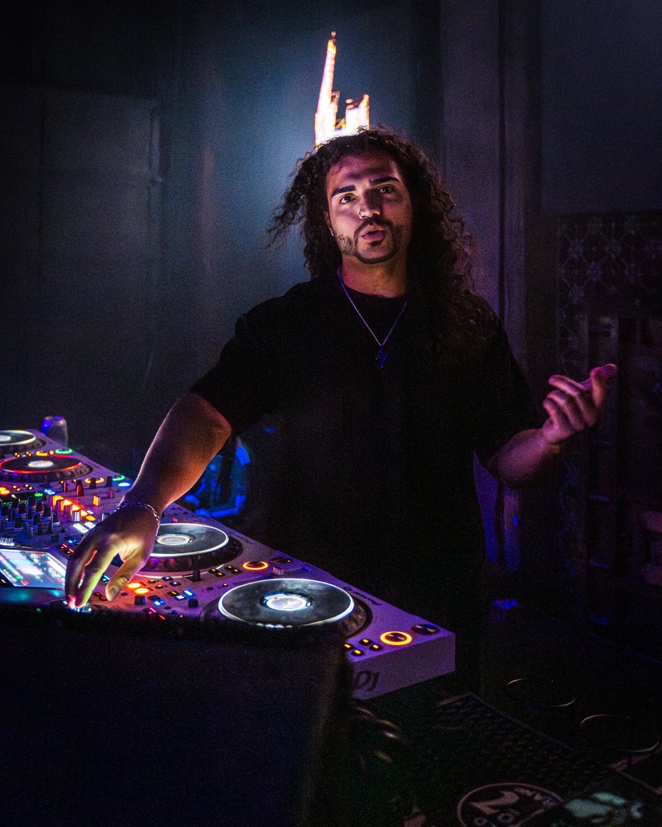ZeuzDubz's tweet photo. Can’t believe it’s already here!🤯

I’m on 11-12 tomorrow @ the Silent disco 🪩 

Thank you to everyone @RelentlessBeats  for the opportunity &amp; all of you for your love &amp; support 🫶🏽⚡️ 

Can’t wait to see you all out there ⛈️ https://t.co/kPYeQ8YPh6