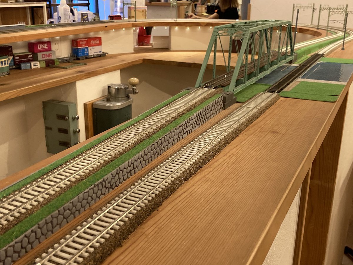 HarwickGNR1014's tweet image. #写真4枚で1年を振り返る
世界展、柏木デビュー、~S8までの標準軌制覇などなど

80周年イヤーを通じてまだきかんしゃトーマスのオタクやっててよかったなあ、と思える一年でした、今年もありがとうございました！