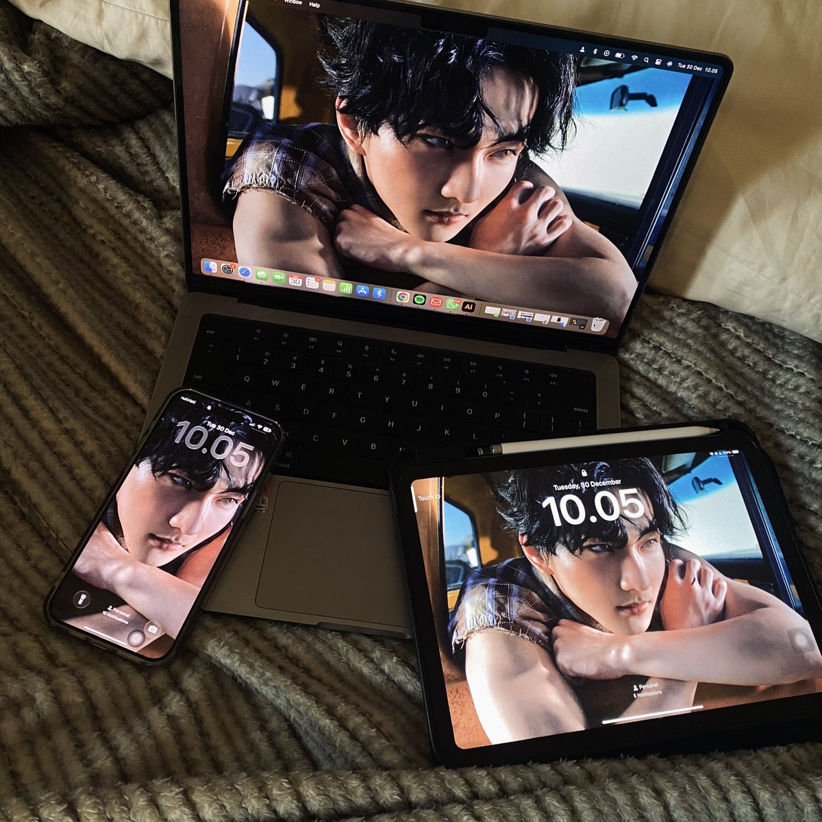 wonmuraoki's tweet image. can someone tell him he's on all my screens?