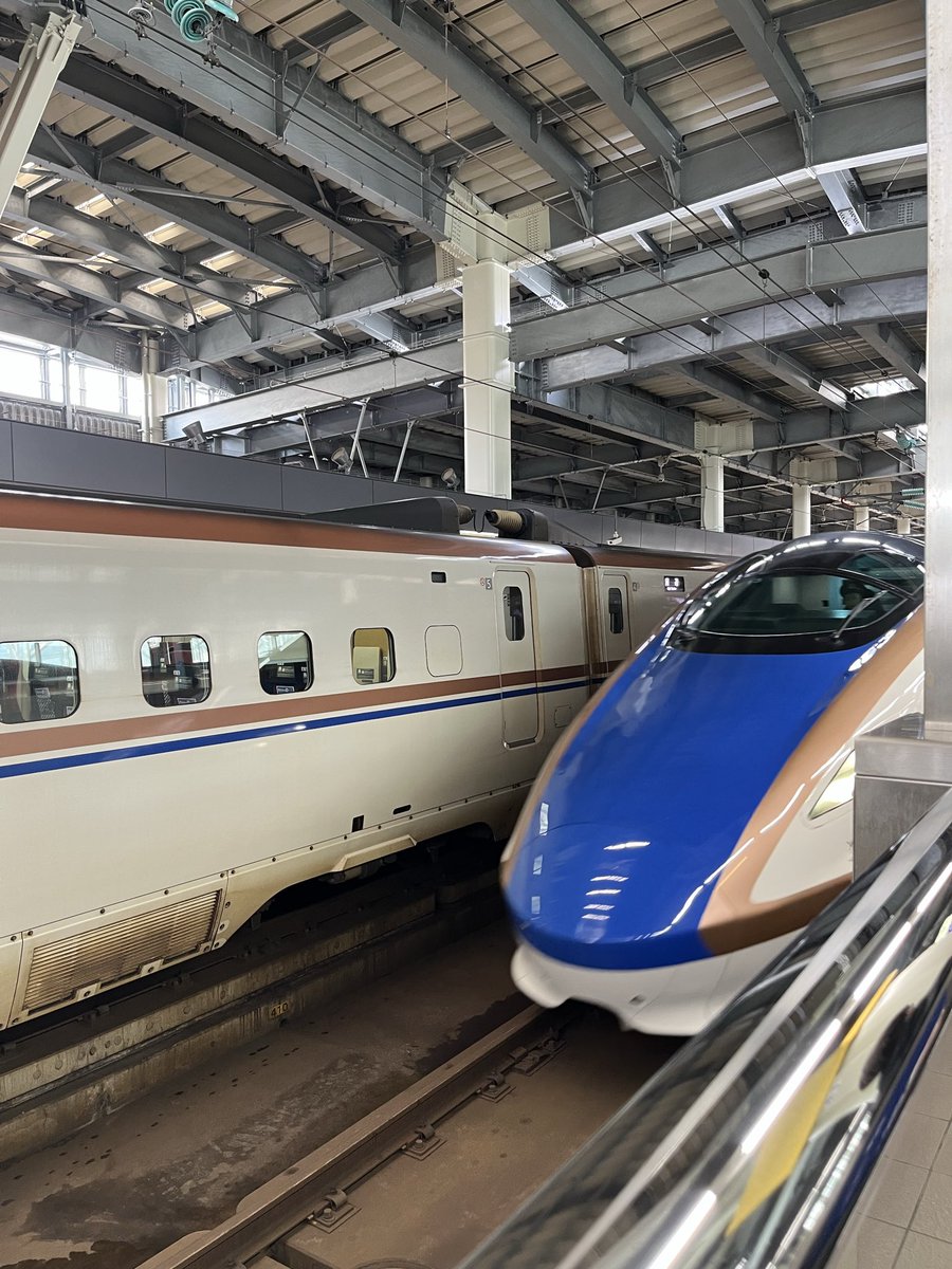abrcchi's tweet photo. 今年は大阪で年越し🥸
車で行って年末ゴルフ予定でしたが、年始北陸寒波なんで急遽電車で行くことにした。 https://t.co/3vT6H3CRhz