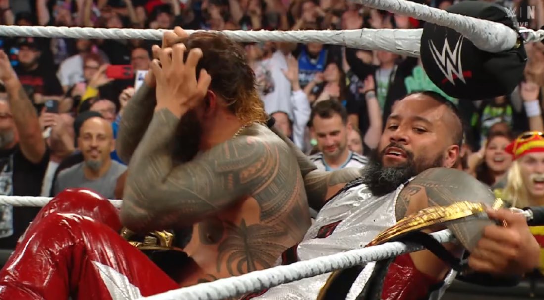 The Usos have defeated AJ Styles and Dragon Lee to become the new World Tag Team Champions.

#WWE...