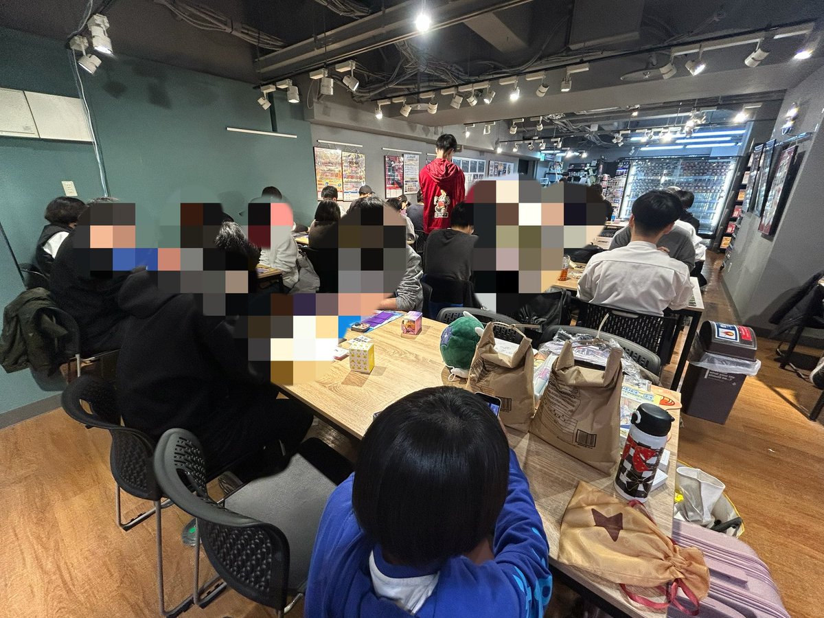 👑第3回　かんむりカップ👑

31名で開催中です！！

蔦屋書店三年坂 スタッフさんご協力誠にありがとうございます🙇‍♀️

景品提供も頂いております🥰

14:30~のサイドイベントは、メインイベントに参加されない方のご参加も大歓迎です🙆‍♀️
お時間合う方はぜひ遊びに来てください！