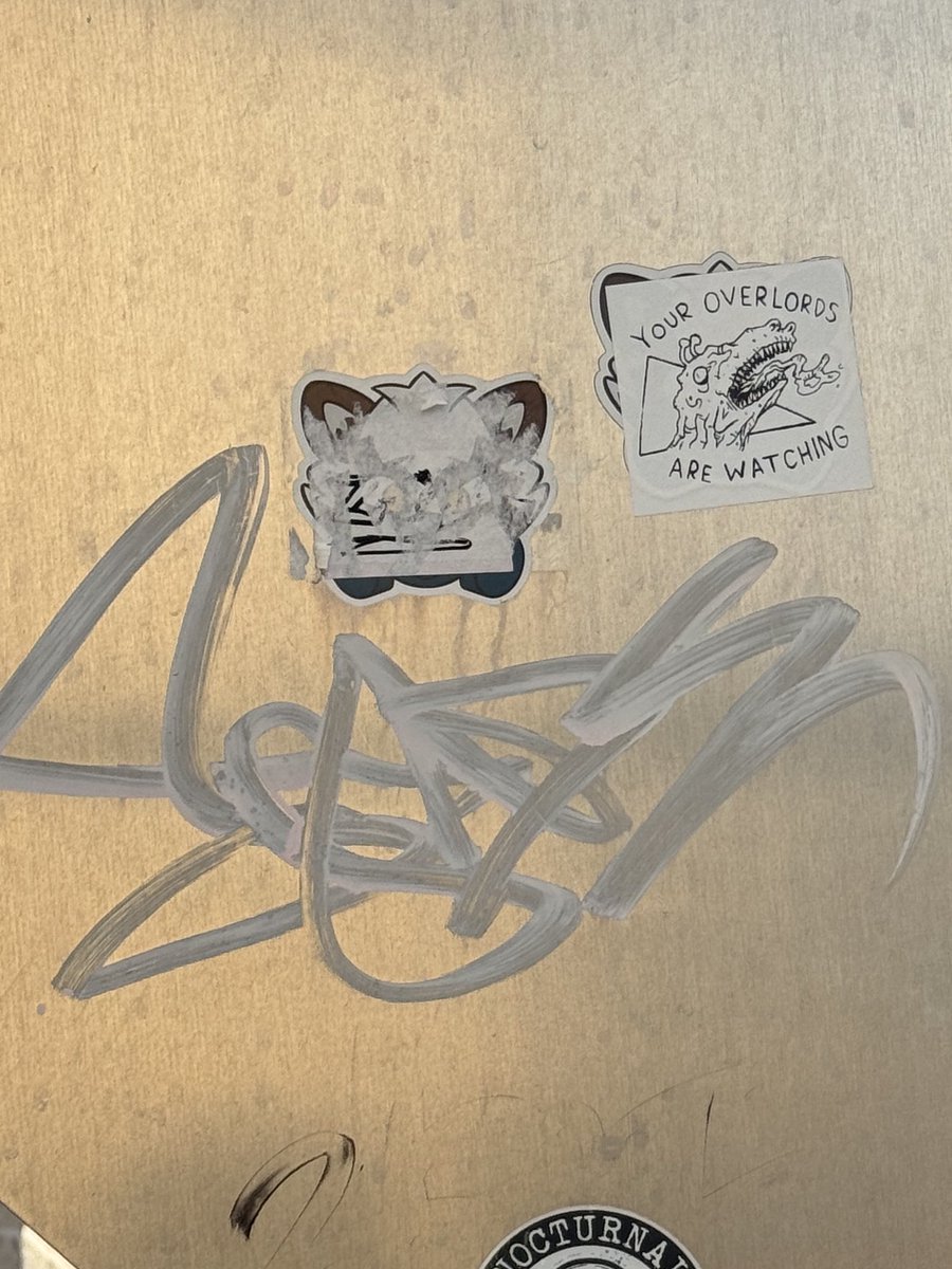 Sweeeeeeh's tweet image. Fuck Google IA for calling me papa skunk. Wawa skunk is cool tho