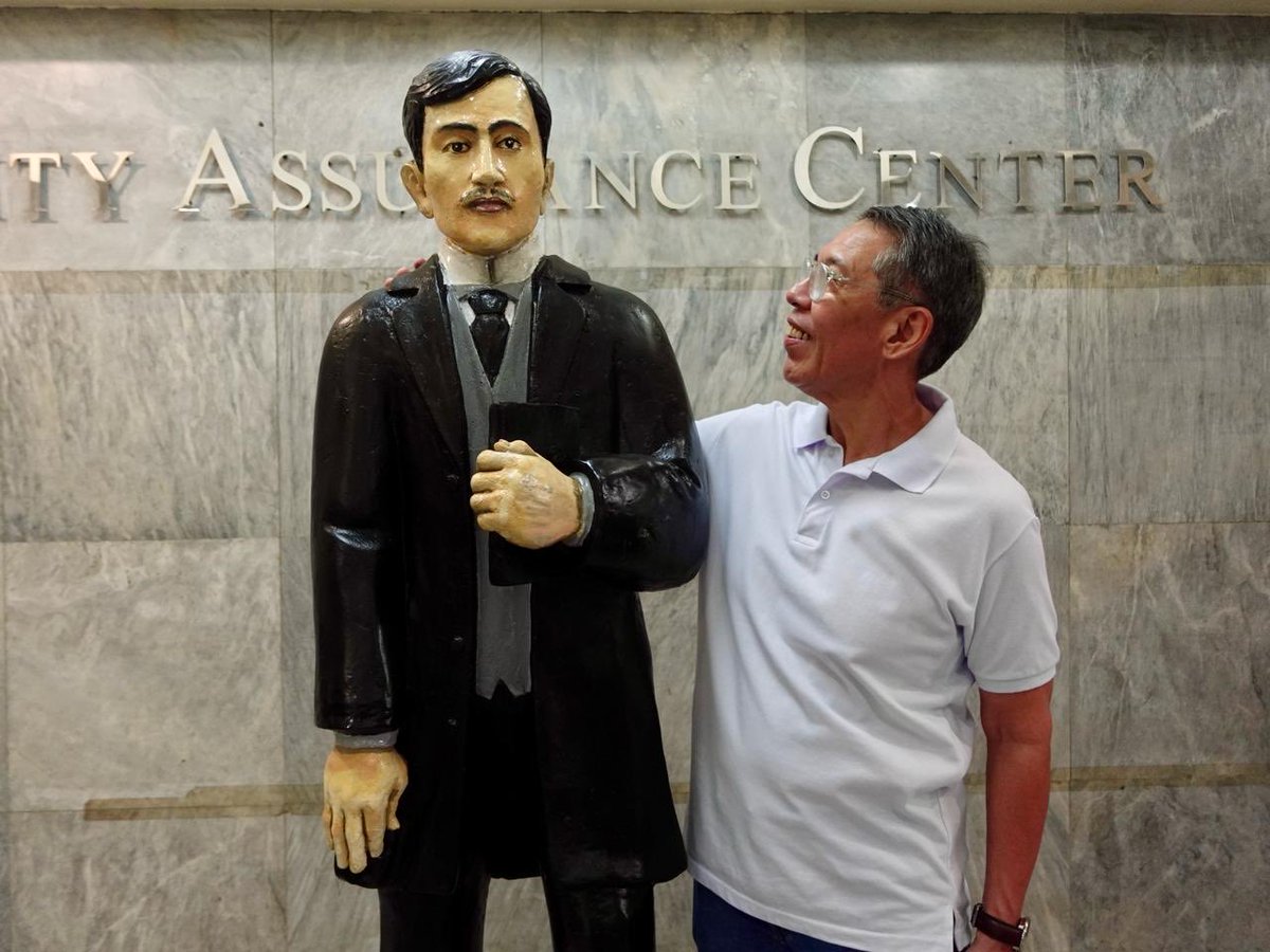ChelDiokno's tweet image. Alam niyo ba na 23 anyos pa lang si Jose Rizal nang simulan niyang isulat ang Noli Me Tangere?

Kaya mga kabataan, huwag kayong papadala sa mga nagsasabing wala kayong “K” para magsalita sa mga isyung panlipunan at politikal. You are never too young to speak truth to power.…