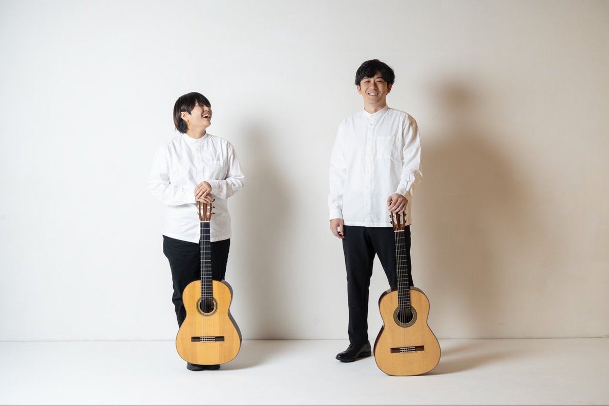 今年もありがとうございました！
みなさま穏やかな年末をお過ごしください

Sound Holes
金丸花実・木村崇雅

photo by hiroshi kurokawa