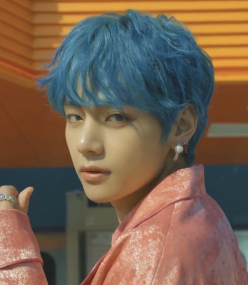 sgmin_seven's tweet image. one time for               two times 
the present               for the past