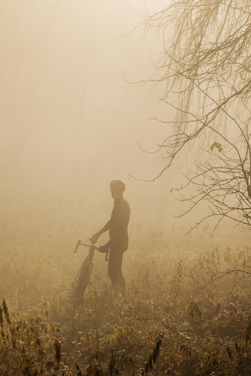 ivanbasso's tweet image. Riflessione in quattro scatti: qui c'è lo sport e c'è il gioco, c'è la fatica e c'è il benessere. Tutte sfaccettature di quella splendida attività che è la bicicletta.