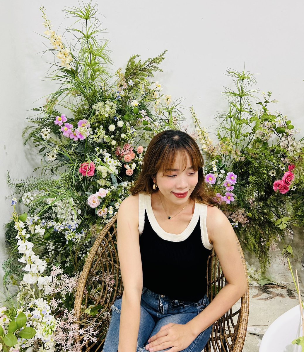 Mấy nay trời se se lạnh, báo hiệu một mùa xuân mới sắp về rồi🥰
Anh em thị trấn X có hái ổi thì hú em Mỹ với ạ 🫶🏻🫶🏻🫶🏻