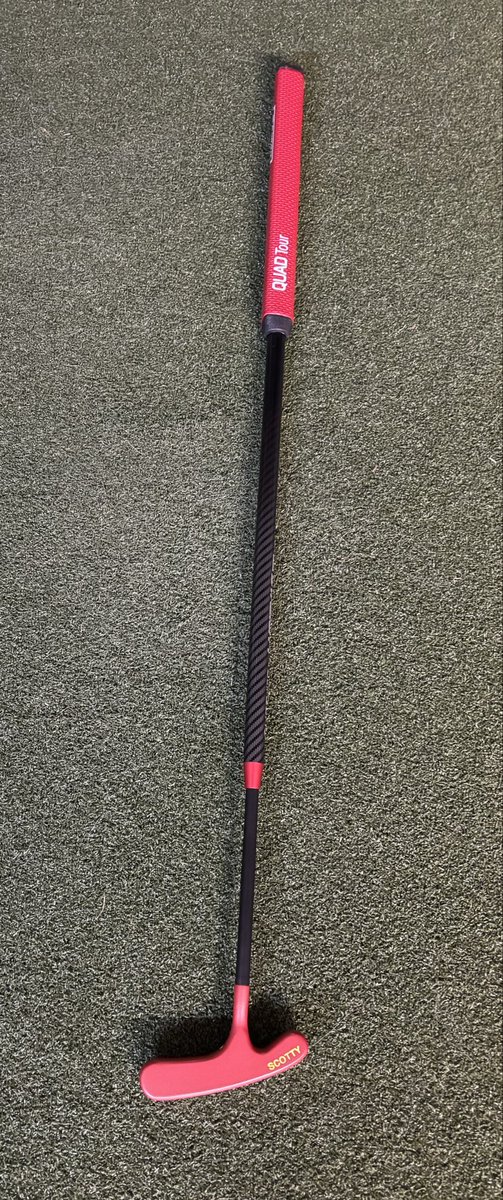 BeaugeyCustom's tweet image. Scotty Cameron Bullseye Flange putter restoration. Cerakoted Red, new BGT Stability putter shaft, and a Garson putter grip.