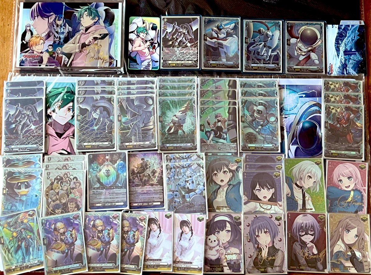 緊急着装グランドアームズシルエット のデッキです 冥淵葬空Vが新しく