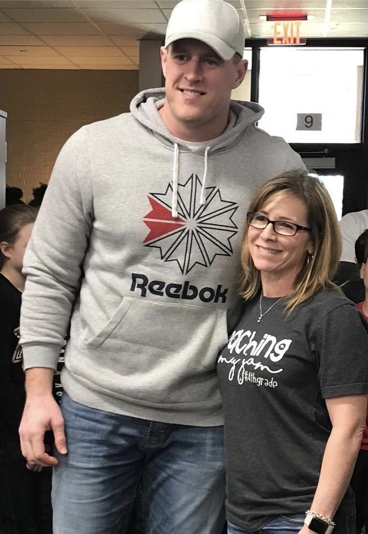 MrsRossclass1's tweet image. I met @JJWatt in 2019 when he came to my school. This Sunday I'm going to my first ever @HoustonTexans game!