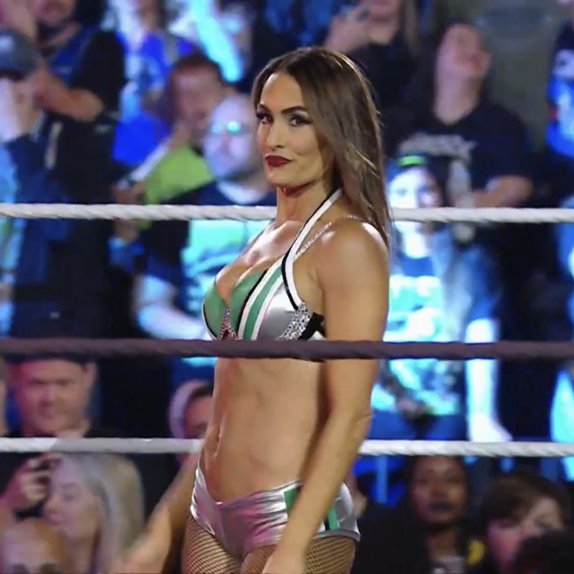 bellamode's tweet image. SERVING STRAIGHT CUNT AND I AM HERE FOR IT