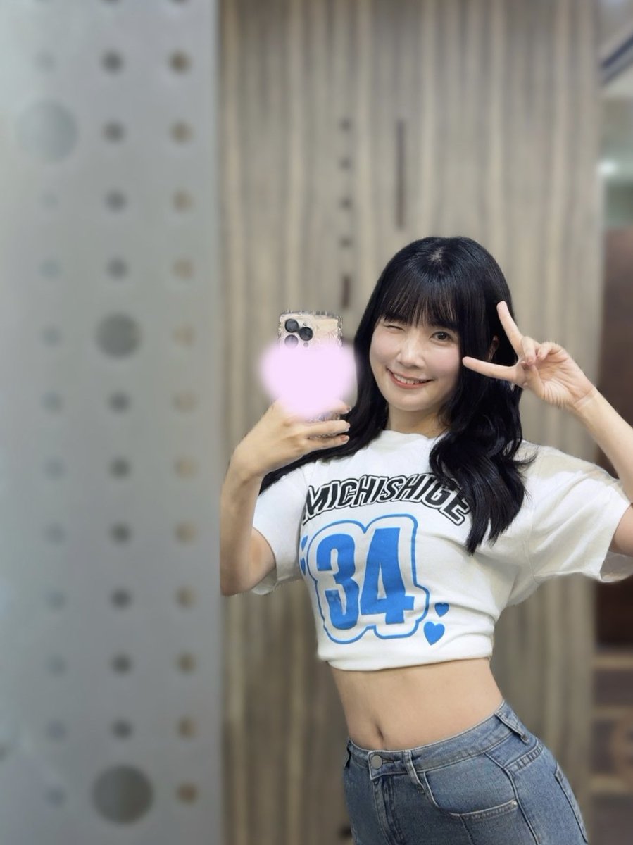 TEE直筆サイン 明日12/31までの受付💨 1枚ずつ心を込めて書いた直筆サイン入り