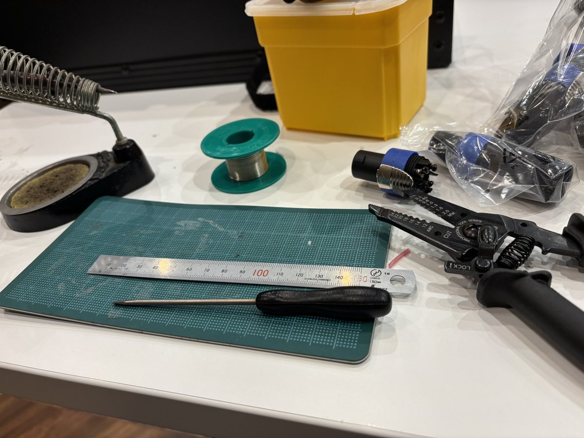 dotOperation's tweet photo. 『筋湯温泉 九重悠々亭』の大広間のスピーカー新設工事を施工させて頂きました！🔈
自然環境はもちろんの事、なにより女将さんを筆頭に、みなさん温泉のようにあたたかい✨
エンジェルくんも待ってます✨皆様ぜひ(^^)
ご利用ありがとうございました！
#九重悠々亭
#dotoperation #ドットオペレーション https://t.co/BLfzozudzC