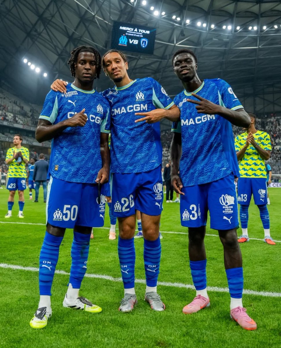 LePetitOM's tweet image. Marrant ces jeunes et leurs entourages qui en veulent toujours plus...

C'est comme en entreprise 3 bons mois et ça veut remplacer le PDG... 

Pour le coup, l'OM propose désormais des progressions sportives et salariales organiques à ses jeunes. 

Voyons si la raison l'emporte...