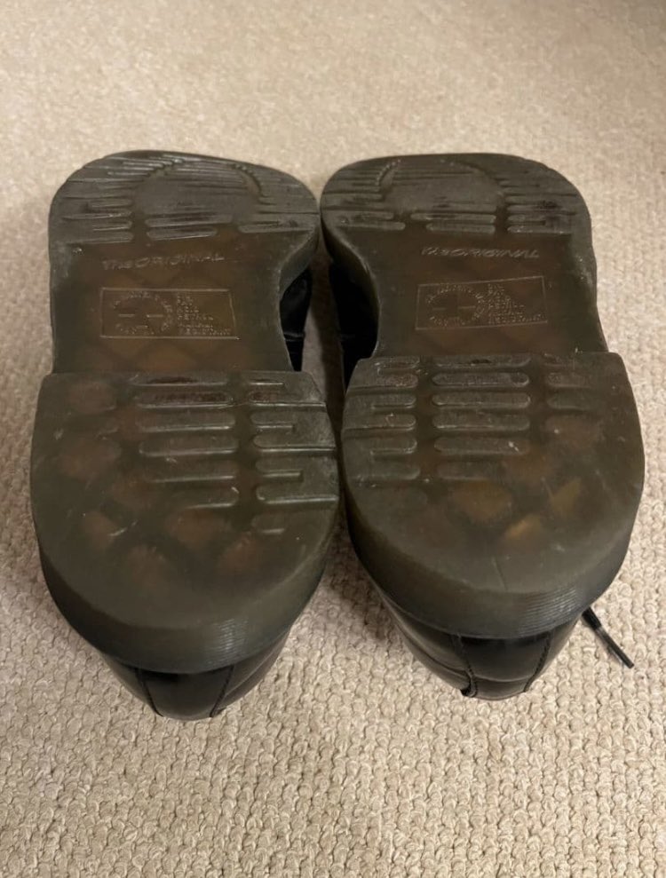 bf_93192's tweet photo. 苦手な人はスルーしてください。
Dr.Martens 3ホールシューズ
size: 28
詳細はALTで。 https://t.co/GUwuaPsw0q