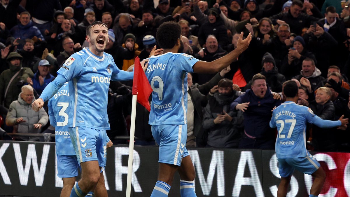 Champchatpod24's tweet image. 🗓️🔥 The clubs who won the most points in the Championship in 2025:

1️⃣: Coventry City - 92
2️⃣: Millwall - 73
3️⃣: Bristol City - 71
4️⃣: Middlesbrough - 70
5️⃣: Hull City - 65
➡️: Sheffield United - 65
➡️: QPR - 65

#BristolCity #PUSB #HCAFC #BORO #Millwall #QPR #TwitterBlades