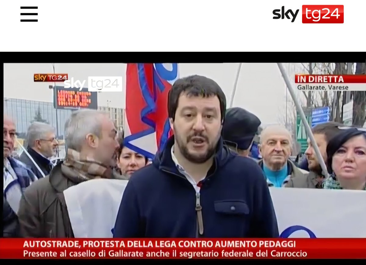 manginobrioches's tweet image. Quando #Salvini protestava contro l'aumento dei #pedaggi (che aumenteranno dal 1. gennaio);
Quando Salvini protestava contro il #pontesullostretto, e rammentava che in Sicilia le ferrovie sono a binario unico.
Quando Salvini voleva abolire la legge #Fornero. 
#amarcord