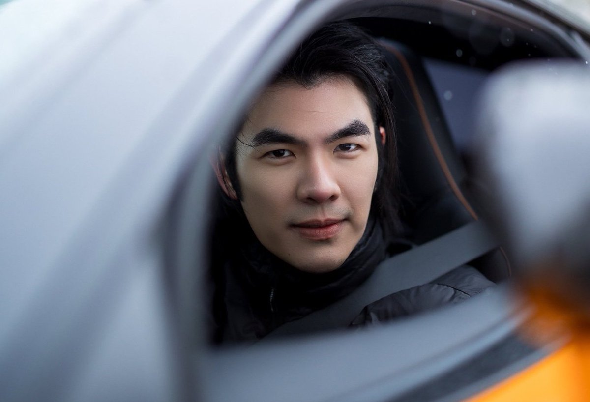 mbebeconcon's tweet image. Top4 ของนี่ เรียงตามลำดับ 
1- Mclaren Finland หาไม่ได้จากที่ไหนแล้ว ตำนานตลอดไป 
2- งาน Ycontent ชอบพี่มายเซตผมทรงนี้มาก หล่อเซ็กซี่ ร๊อคสตาร์  กลับมาไว้ผมยาวอีกนะ
3- หน้าสดงานวิ่ง น่ารักสุดๆ มีงานวิ่งบ่อยๆนะ
4- พ่องูปราสาทบายน ดังนั้นเราจะมาเป็นพ่องูตัวแทน SEA เหมือนกันไม่ได้