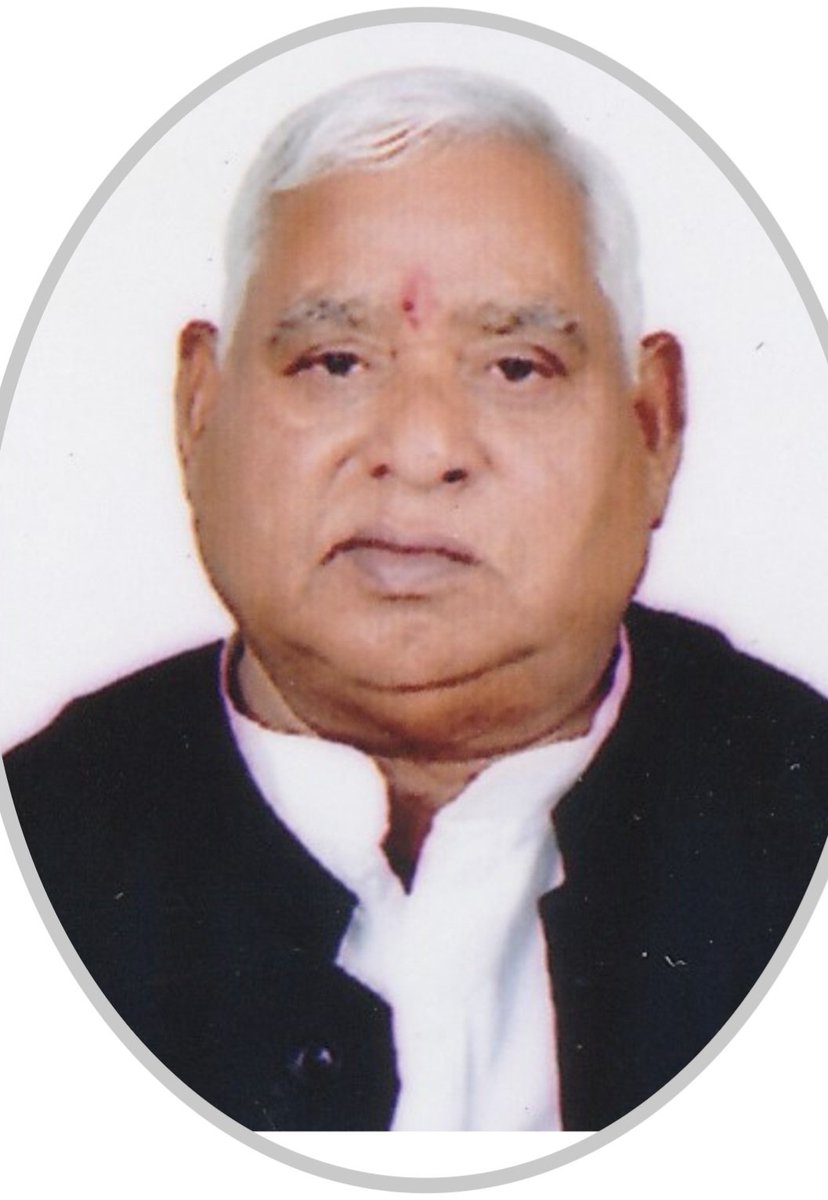 ये हैं अवधेश प्रसाद <a href="/samajwadiparty/">Samajwadi Party</a> से #अयोध्या के संसद,#जय_श्री_राम बोलने के परहेज़ करते हैं पर बिना किसी को बताए,#रामेश्वरम के दर्शन कर के मेरे साथ <a href="/IndiGo6E/">IndiGo</a> flight से लखनऊ आ गए <a href="/yadavakhilesh/">Akhilesh Yadav</a> को बताए थे ! राम से आपत्ति #रामेश्वरम से नहीं !