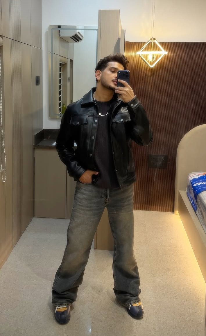 How's the fit!?

#MunawarFaruqui