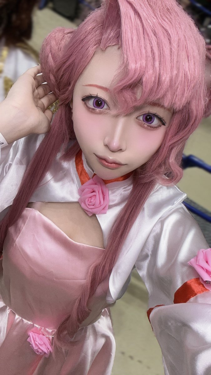 Pe____mo's tweet image. cos.ユーフェミア
冬コミ離脱しました〰️❕
入場までに疲れちゃって即帰宅をかましました😓
お疲れ様でした➰🎶💕
#c107_cos