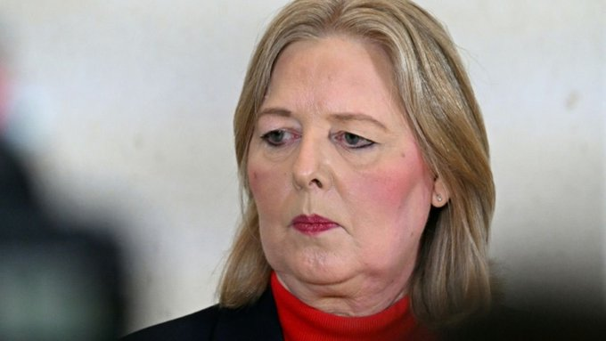 ernsterjuenger's tweet image. Meine Nummer Eins für die entlarvendste Aussage einer deutschen Politikerdarstellerin 2025:

"Das kostet nichts, das zahlt der Staat".   🤗👍