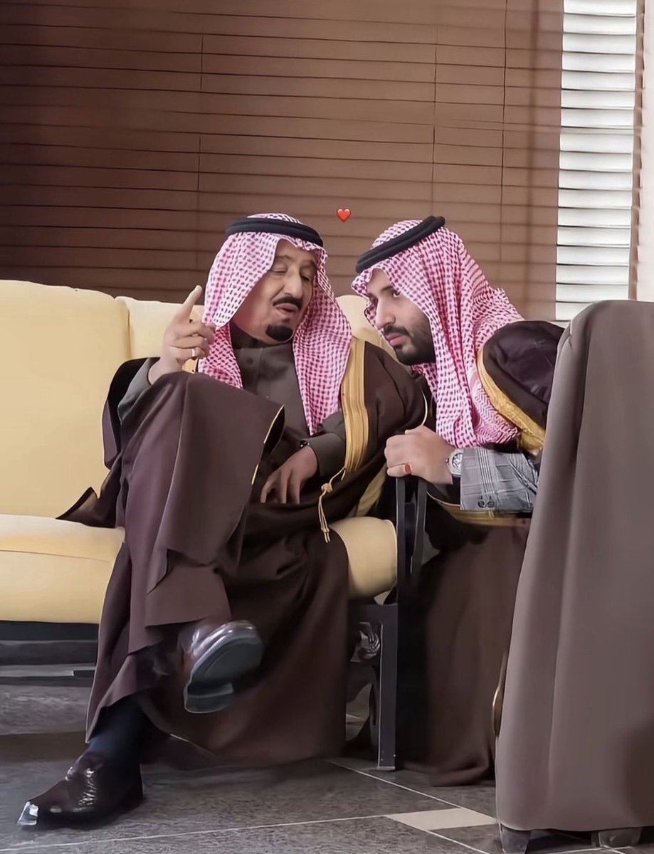 من الأقوال الخالدة للملك المؤسس عبدالعزيز ابن الإمام رحمه الله

( أتمادى في الصبر حتى يرميني القريب والبعيد بالجبن والخوف حتى إذا لم يبق للصبر مكان ضربت ضربتي وكانت القاضية ) ..

#المملكة_العربية_السعودية #السعودية_العظمى 
 #اليمن 
#المكلا #محمد_بن_زايد #الحوثي 
#الامارات