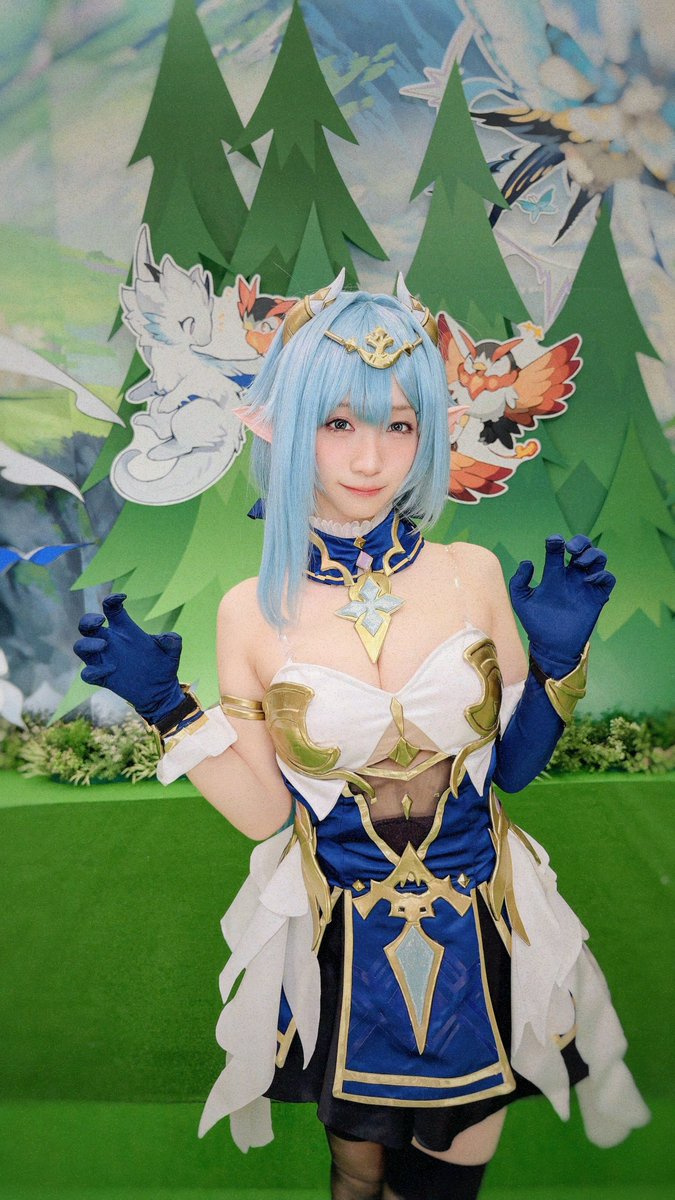 iorimoe_five's tweet image. #コミケ 1日目
“Yostar”『アズールプロミリア』ではシャルちゃんのコスプレで出演させて頂きました！
みんな撮影に来てくれてありがとう！！☺✨
本当にたくさんの方に来て頂けて伊織もえ褒めて頂けました✌️

#C107 #アズールプロミリア