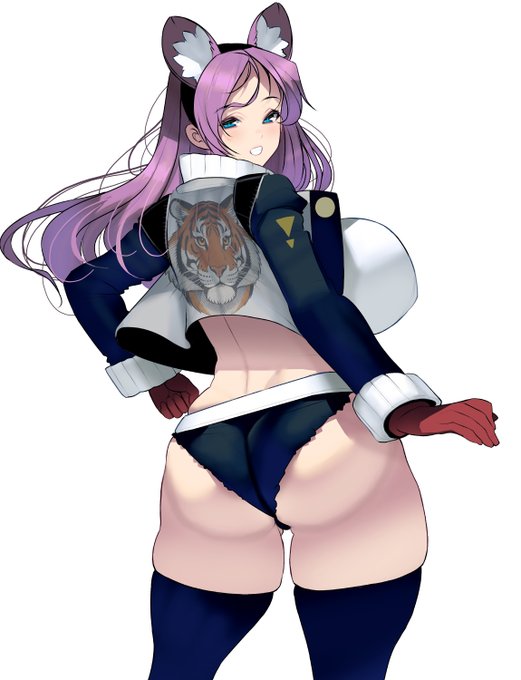 ムチムチショートパンツ